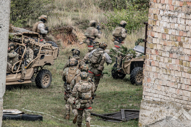 Kiemelt, nagy intenzitású gyakorlatot tart a Magyar Honvédség - Videóval