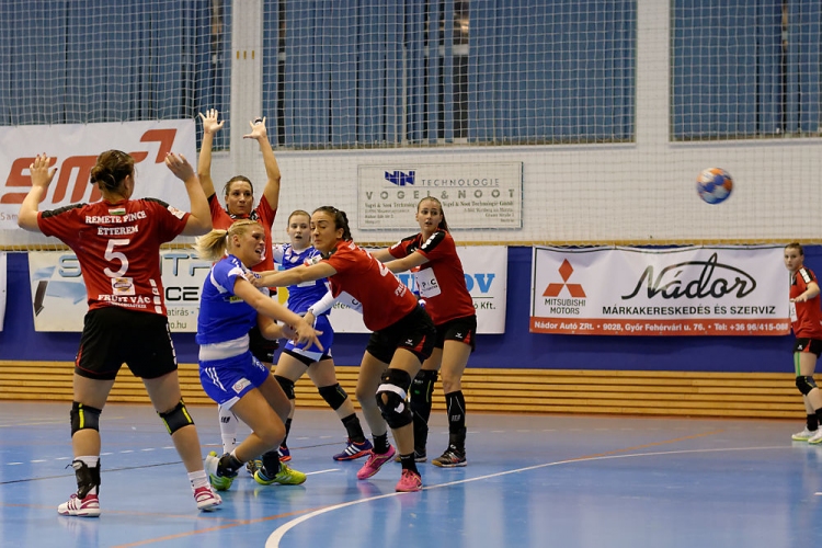 Női kézilabda NBI, Alapszakasz: 12. forduló MKC SE – Ipress Center-Vác (27-25) (Fotó: Horváth Attila)