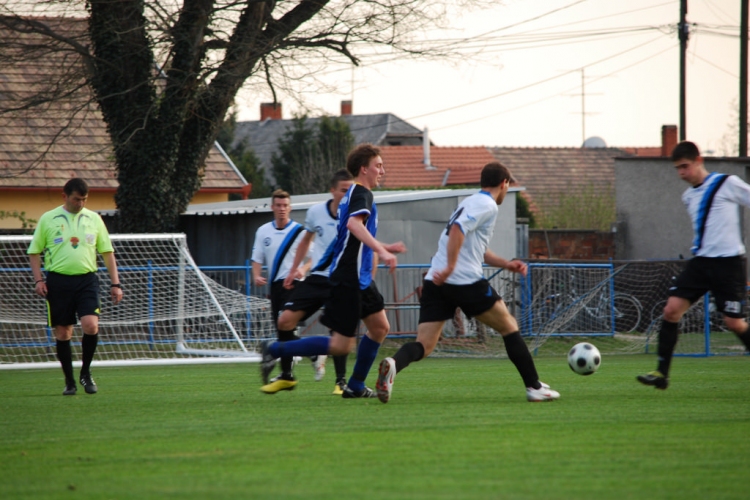 MTE 1904 - GYŐRSZENTIVÁN Kupameccs  (3:0) Gratulálunk!  (Fotózta: Nagy Mária)