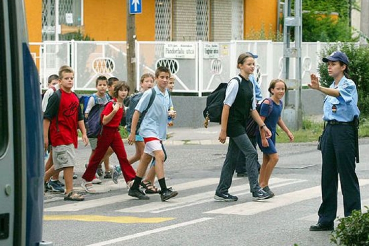 A vakációzó diákok védelmében