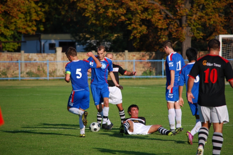 Futura Mosonmagyaróvár B - Győrszentiván SE II.  (2:0) Gratulálunk! (Fotó: Nagy Mária)