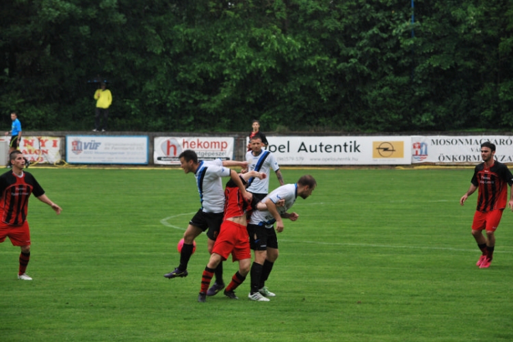 MTE 1904 Futura Mosonmagyaróvár - Dorogi FC (1:2) (Fotó: Nagy Mária)