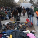 Családok átmeneti otthona, a SASOK ruhaosztása, gulyáspartija...