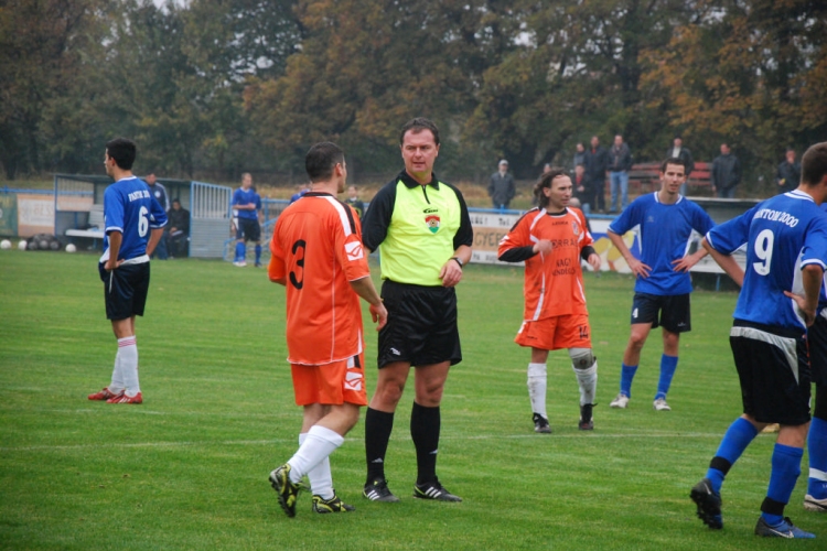 MTE 1904 B - MECSÉR SE (7:0) Gratulálunk!  (Fotózta: Nagy Mária)