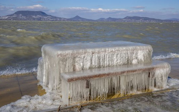 Ezért nem fagyott be a Balaton a meteorológusok szerint