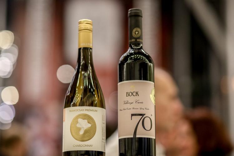 II. Vinóvár - a Bock70+ és a Kamocsay Chardonnay lettek a város borai 