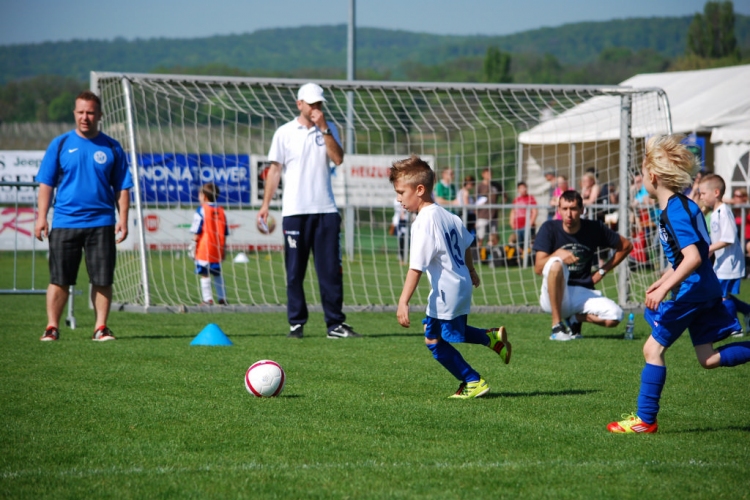 Nemzetközi Gyerektorna U7,U9 MITE  (Fotózta: Nagy Mária)