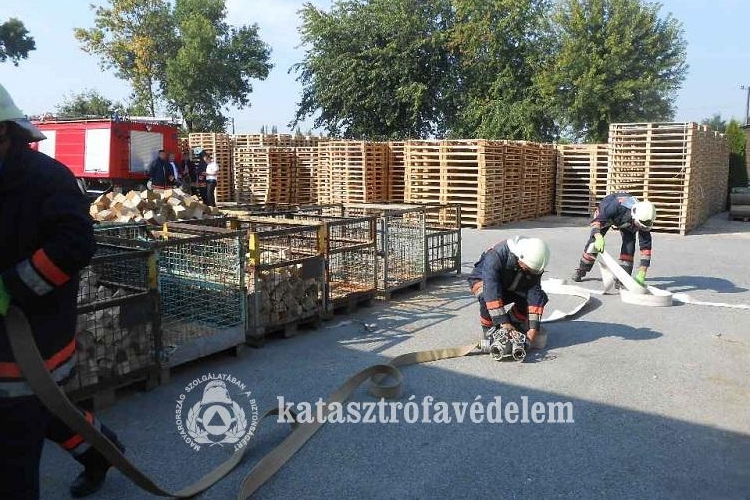 Gyakorlat – tűz egy raklapgyártással foglalkozó üzemben 