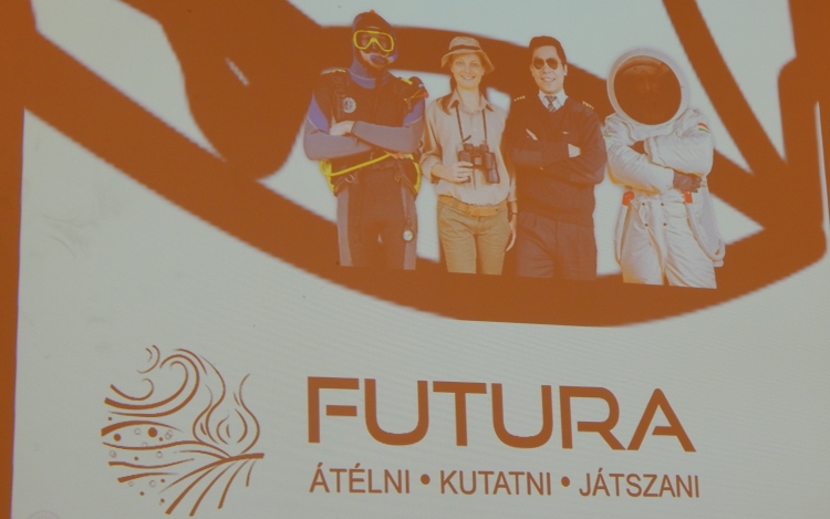 Turisztikai szakmai fórum a Futurában