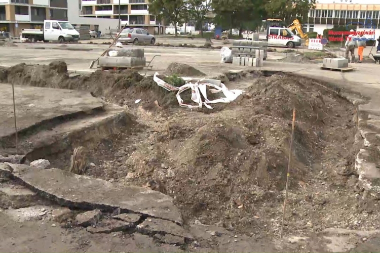 Felújítják a Flesch Központ melletti parkolót